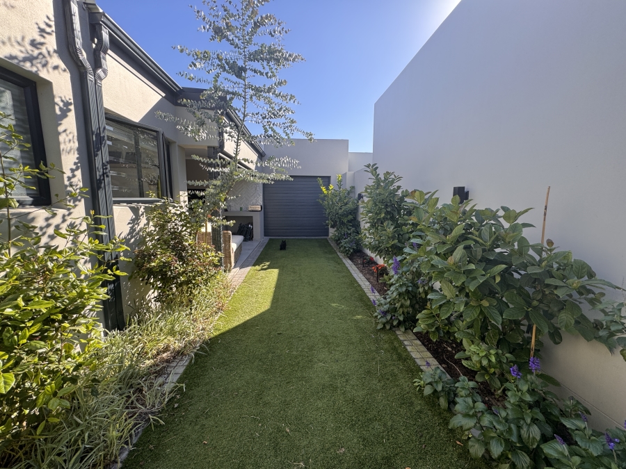 3 Bedroom Property for Sale in Sandown Western Cape